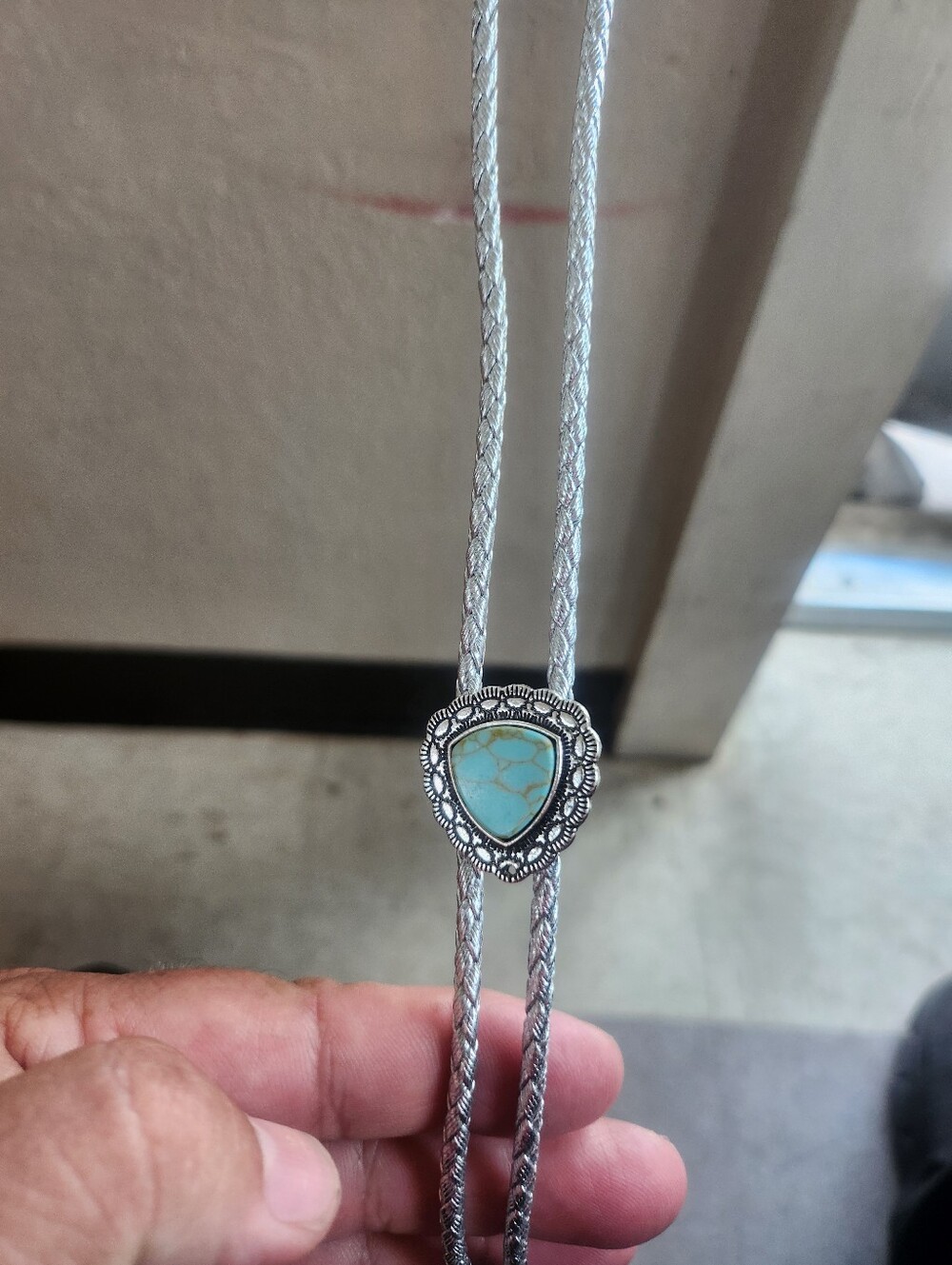 Native American Made Turquoise Heart Bolotie With Shell Tips